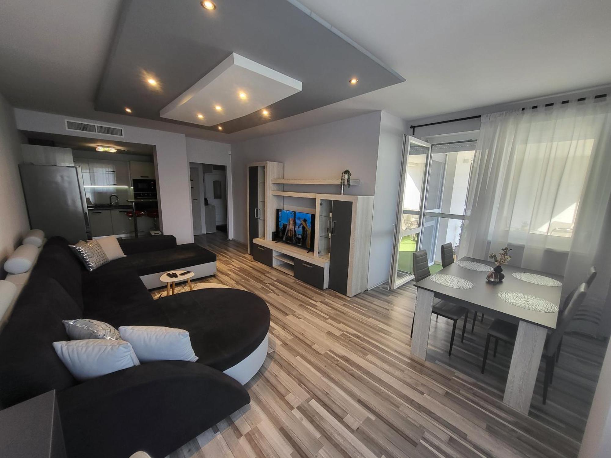 Montana Apartman Miskolc Extérieur photo